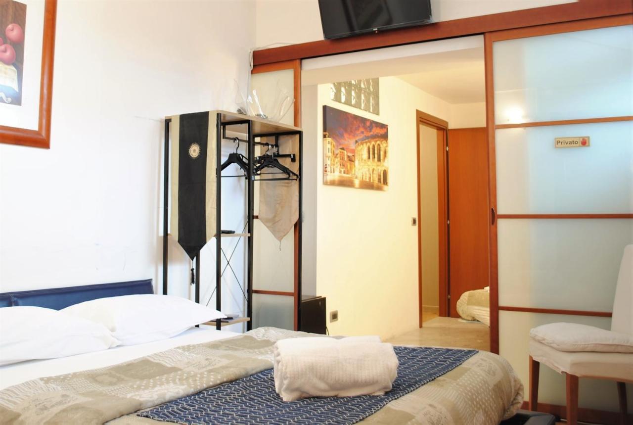 Dreaming Arena Rooms เวโรนา ภายนอก รูปภาพ